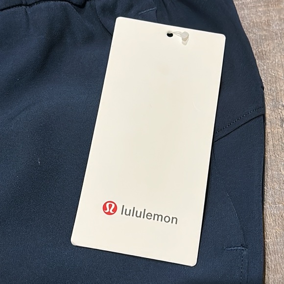 NWT Women’s Lululemon Joggers - 2 - Picture 2 of 3